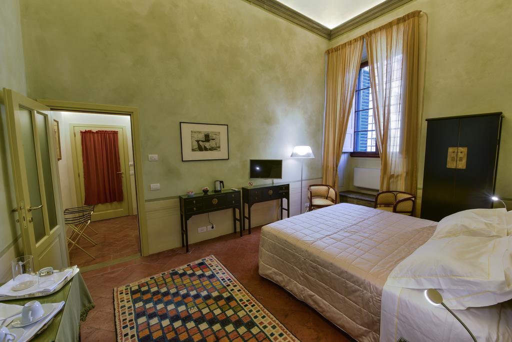 Bed and Breakfast Torre Dei Lari Residenza D'Epoca Florencia Habitación foto