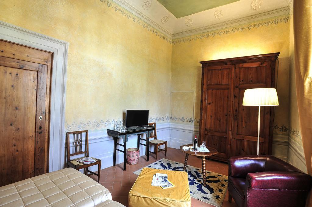 Bed and Breakfast Torre Dei Lari Residenza D'Epoca Florencia Habitación foto